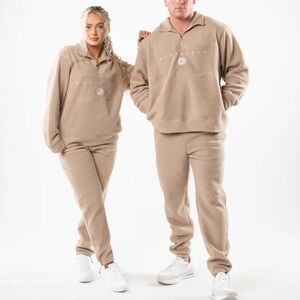 Alphalete King Sherpa jogger set